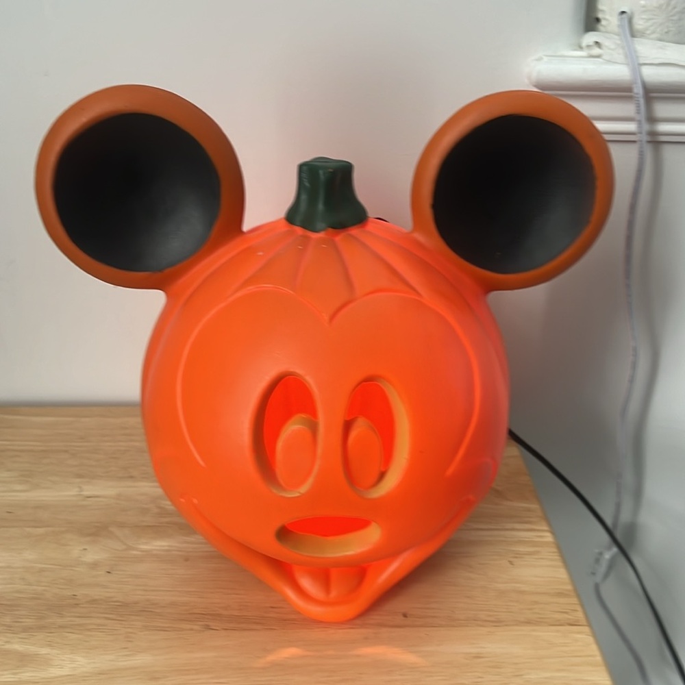 Vintage Mickey Mouse Light Up Jack O Lantern Halloween Pumpkin Blow Mold NWT
